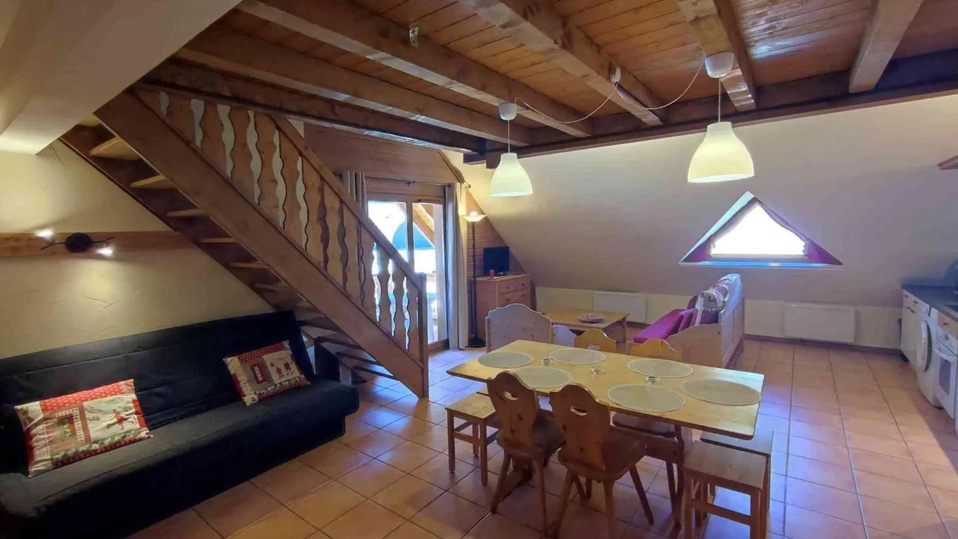 Uvernet-Fours Duplex 2P Avec Balcon, Parking Et Casiers A Ski - Fr-1-504-686